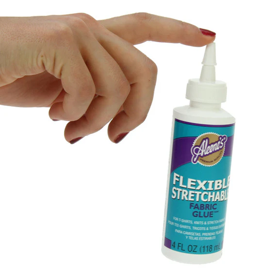 Aleene's Flexible Stretchable Fabric Glue 118ml - Image 2