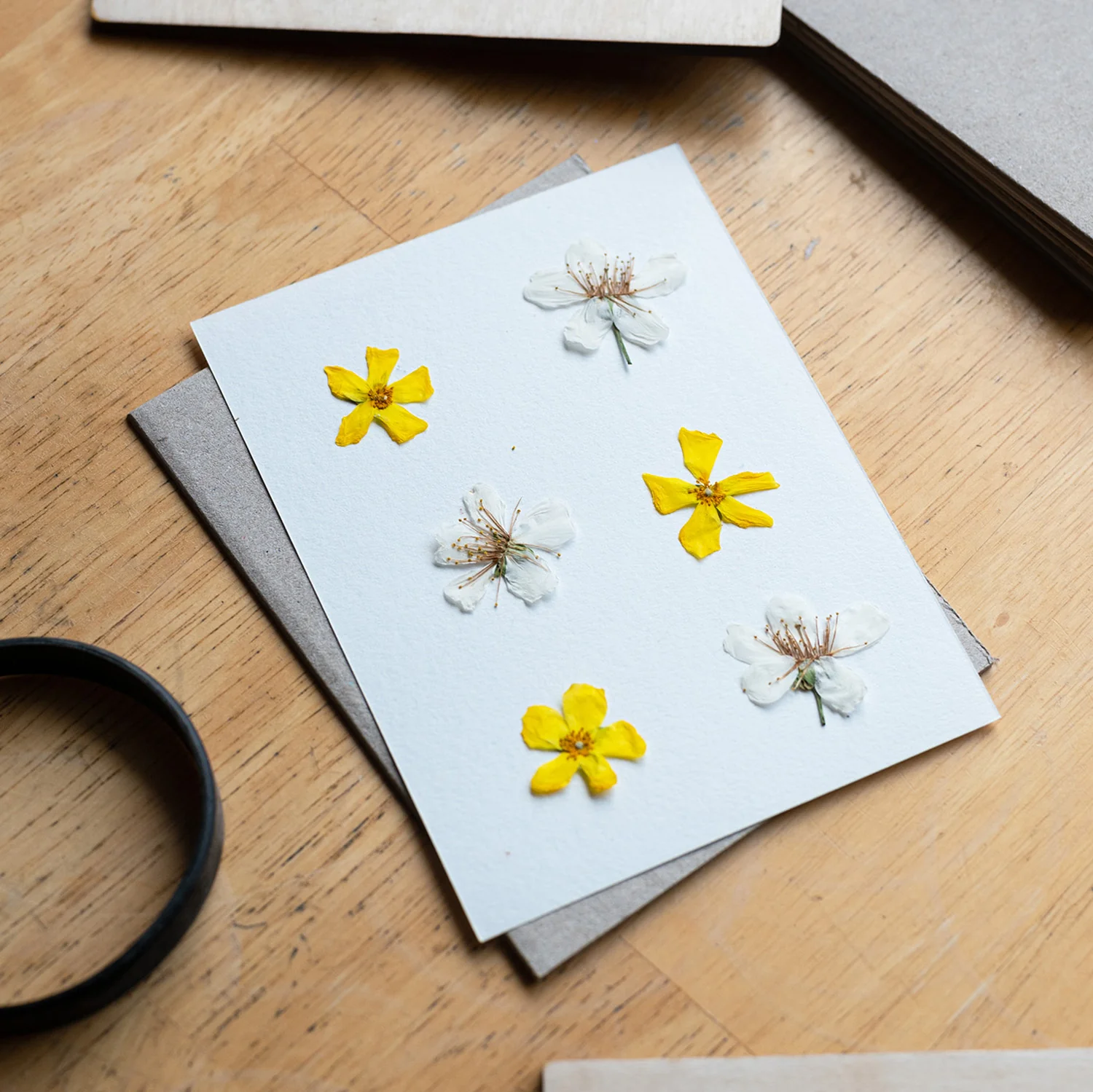 Fred Aldous Flower Press 10" X 7" - Image 2