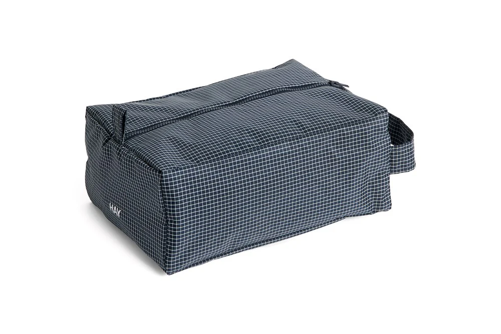 Grid Washbag Small - Image 4