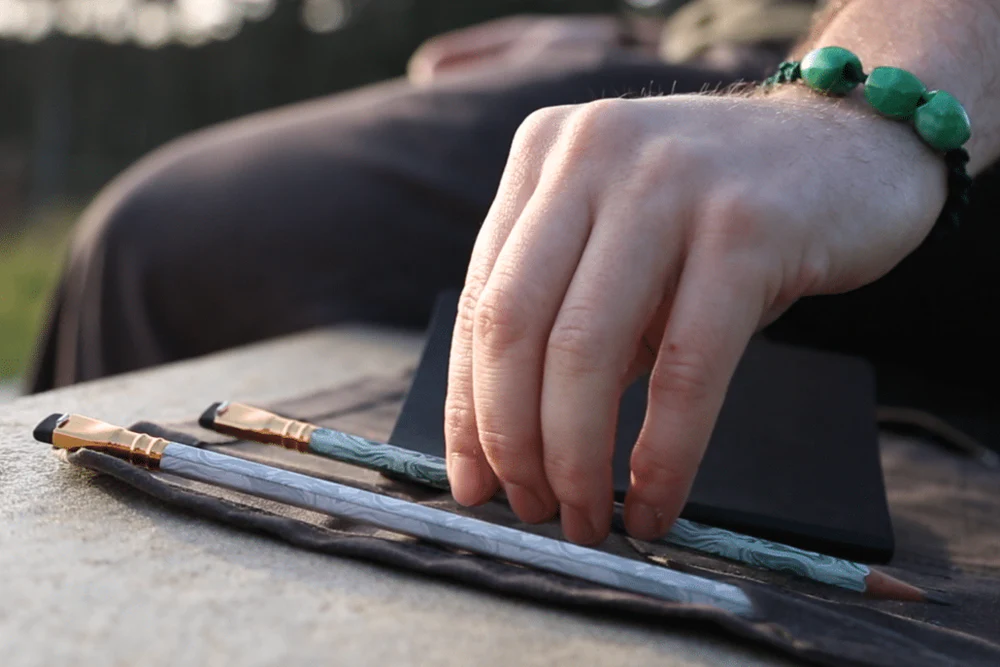 Blackwing Volume 205 Limited Edition - Box of 12 Pencils - Image 3