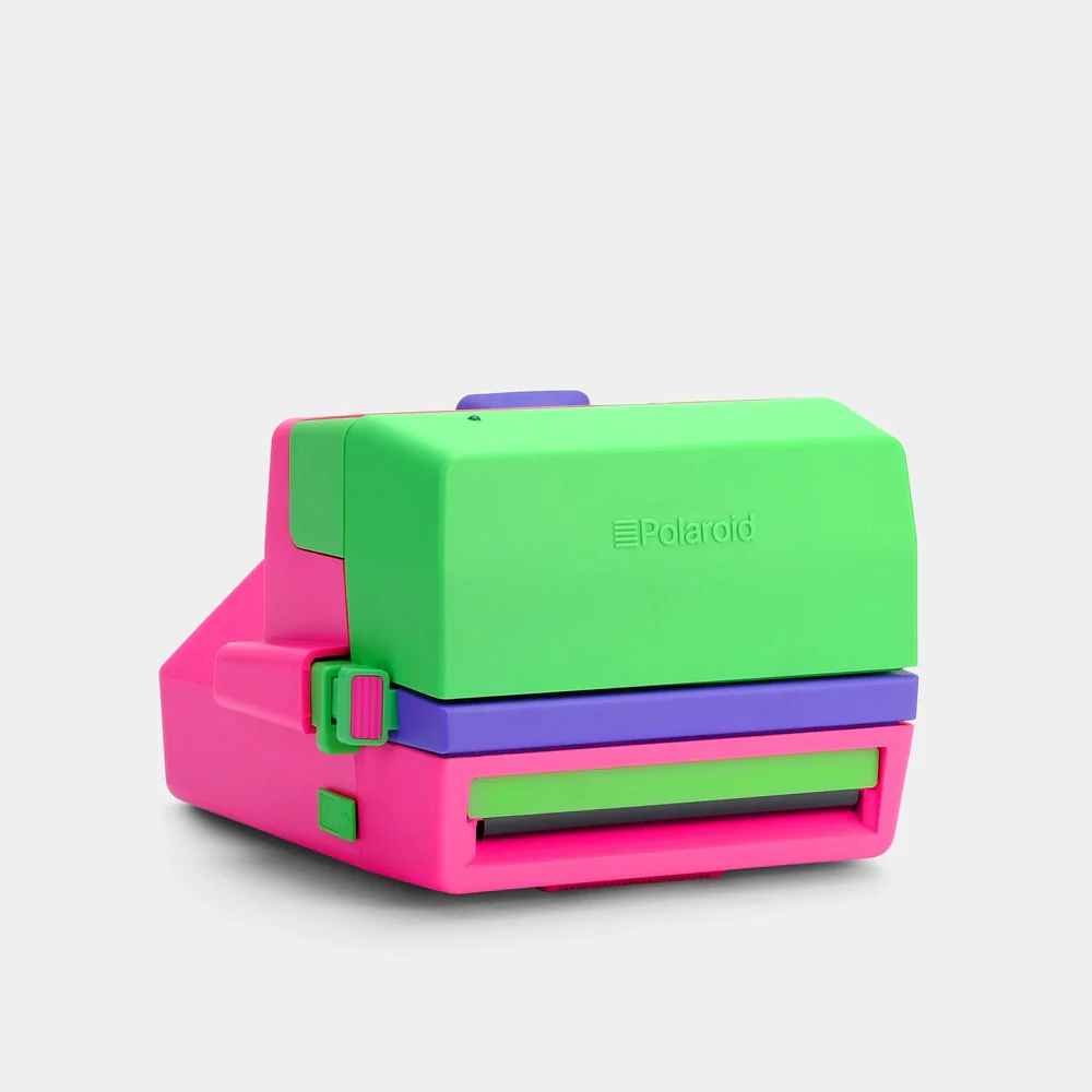 Polaroid 600 Instant Film Camera Barbie Throwback - Image 3