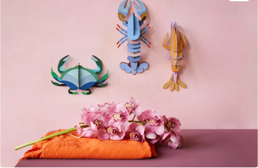 Studio Roof: Wall Decoration Lavender Lobster - Image 3